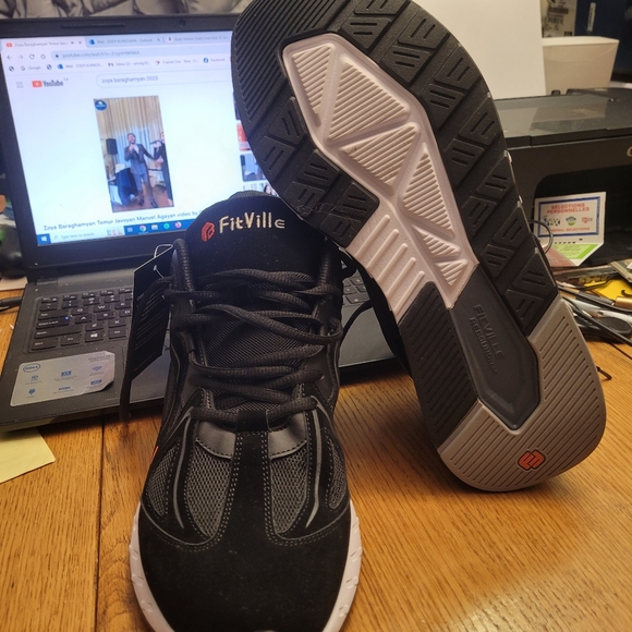 Man's sneaker wide - Picture 8 of 9